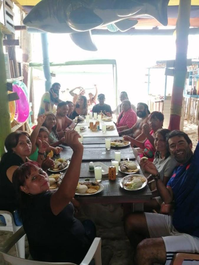Hostel A Orilla Del Mar En Baru Cartagena Exteriér fotografie