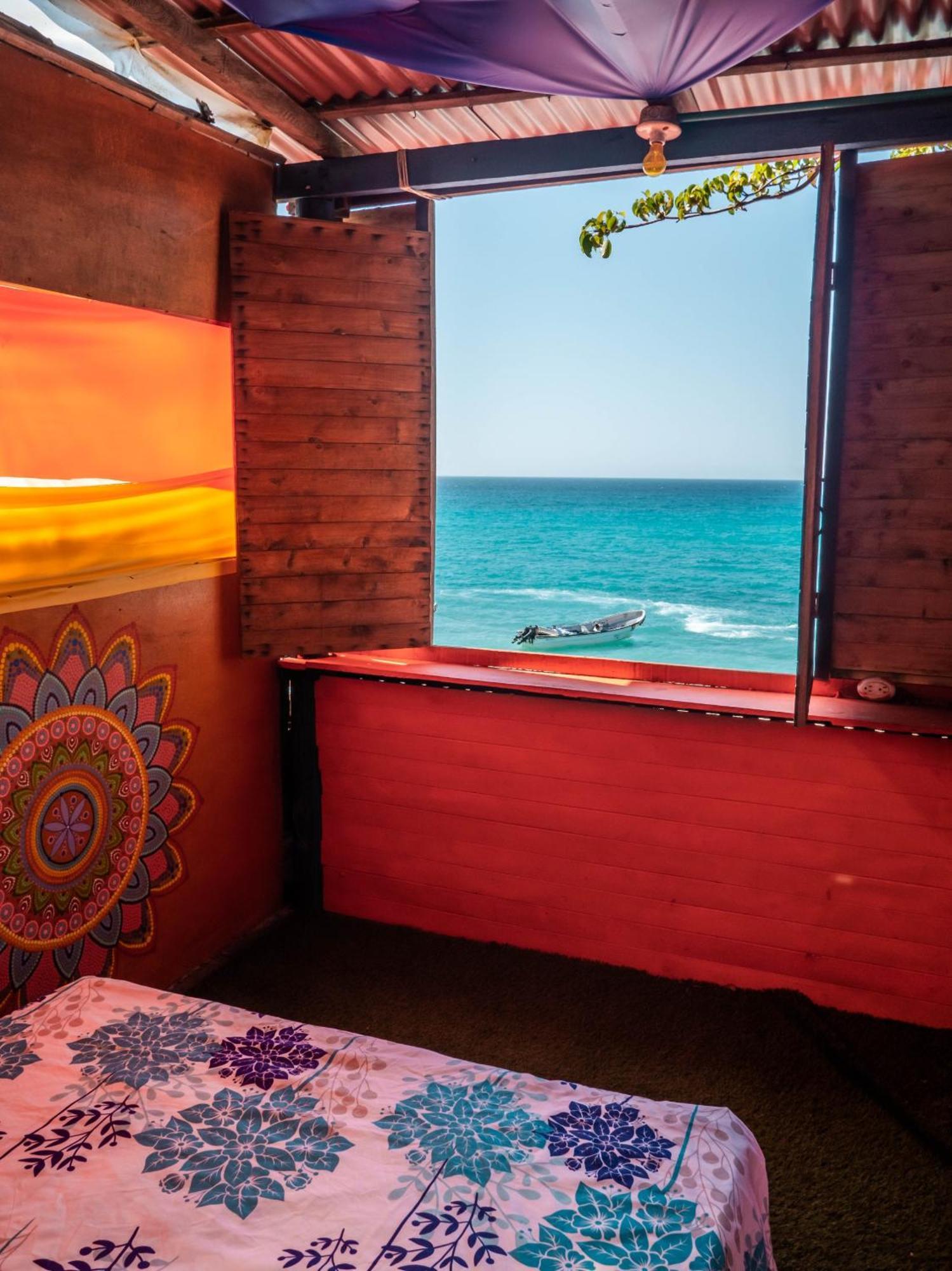 Hostel A Orilla Del Mar En Baru Cartagena Exteriér fotografie