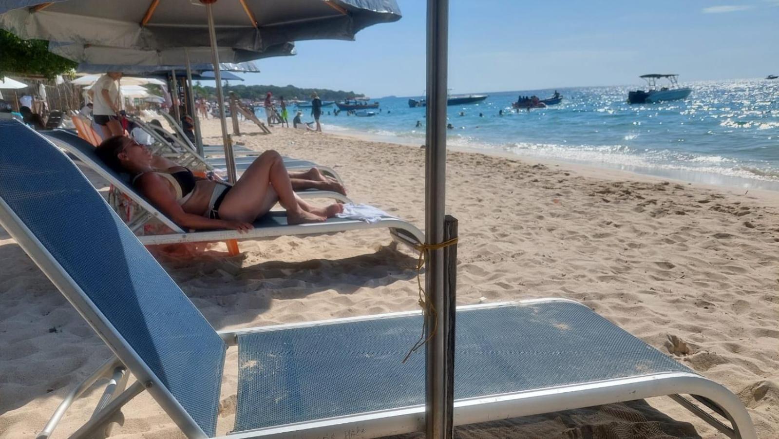 Hostel A Orilla Del Mar En Baru Cartagena Exteriér fotografie
